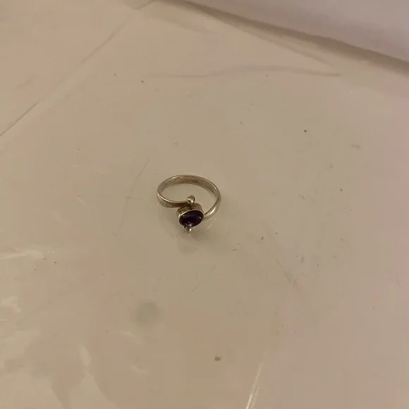 Beautiful 925 Sterling Silver Amethyst Ring Size 6.5 - Picture 7 of 7